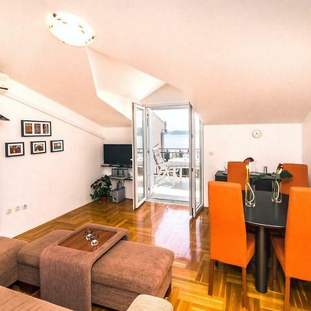 Lambrisa Apartment Trogir Exterior photo