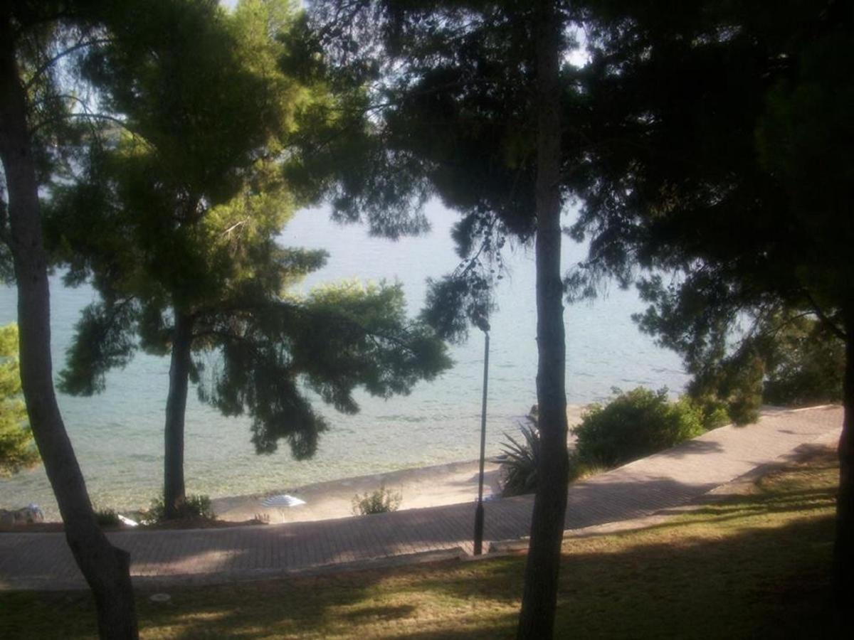 Lambrisa Apartment Trogir Exterior photo