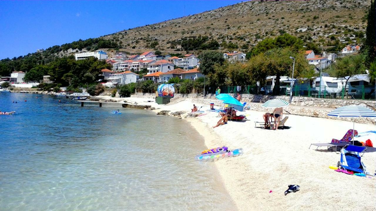 Lambrisa Apartment Trogir Exterior photo