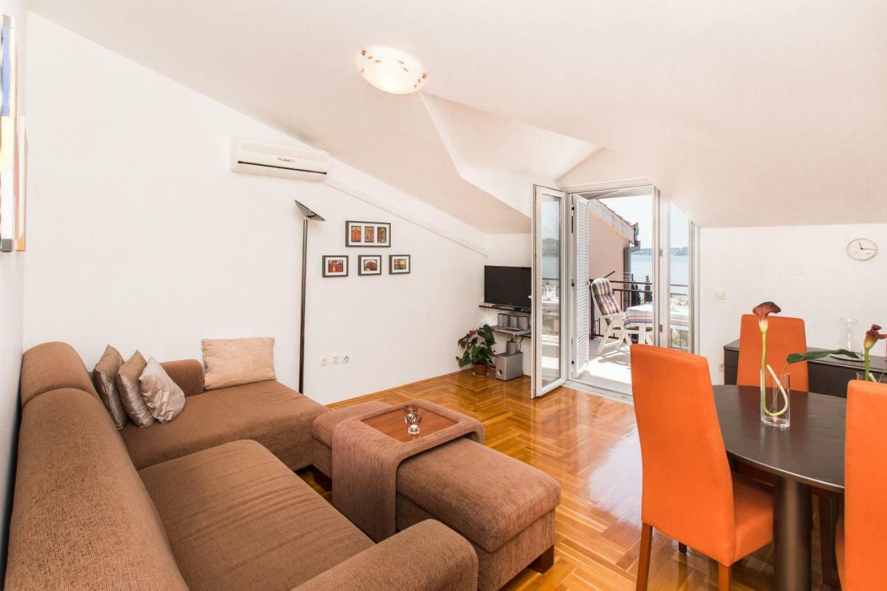 Lambrisa Apartment Trogir Exterior photo