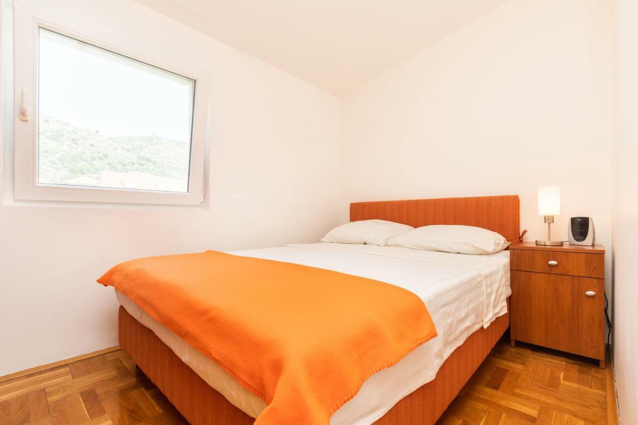 Lambrisa Apartment Trogir Exterior photo